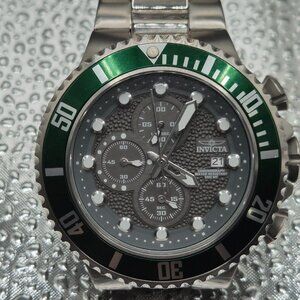 Lightly Used Invicta Pro Diver Chronograph Model 18908 Green Dial 200m